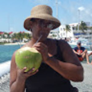 Meet your Posher, Debbi